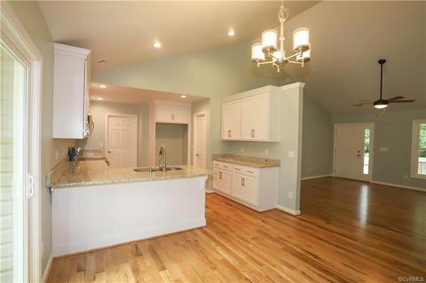 7364 Owen St, Gloucester, VA 23061 photo 6