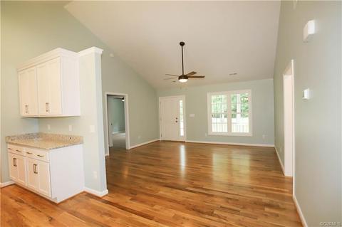 7364 Owen St, Gloucester, VA 23061 photo 5