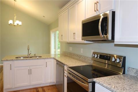 7364 Owen St, Gloucester, VA 23061 photo 9