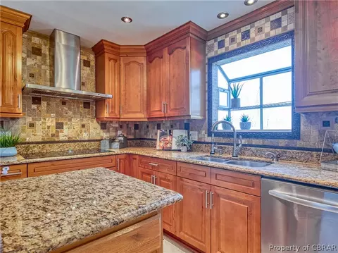 38 W River Point Dr, Hampton, VA 23669 photo 21