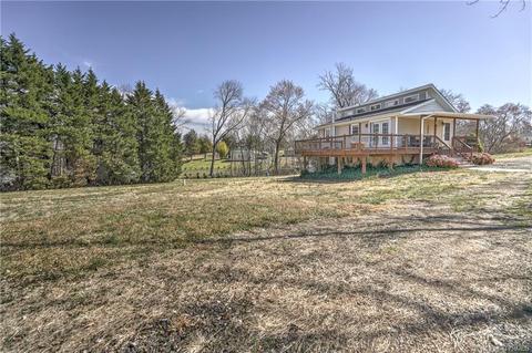 224 Bailey Dr, Louisa, VA 23093 photo 2