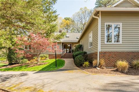 2911 Summerhurst Dr, Midlothian, VA 23113 photo 2