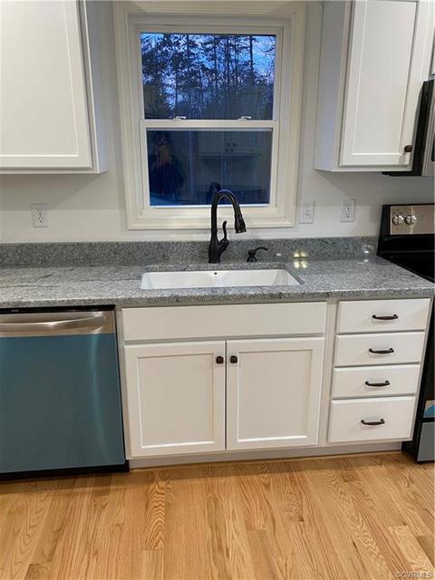 3400 Lake Dr, Sandy Hook, VA 23153 photo 8