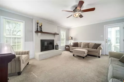 2007 Mount Blanco Rd, Chester, VA 23836 photo 4