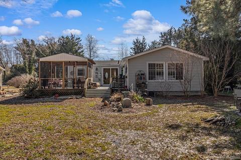 142 Sunset Dr, Weems, VA 22576 photo 1