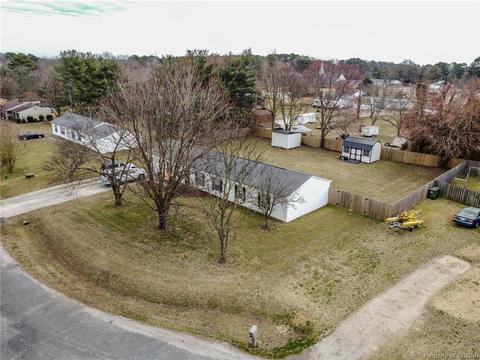 1893 Gloucester Point Dr, Gloucester Point, VA 23062 photo 29