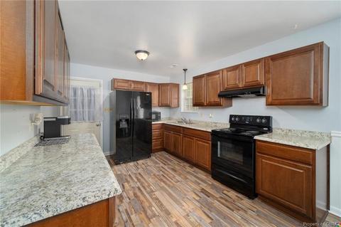 1893 Gloucester Point Dr, Gloucester Point, VA 23062 photo 5