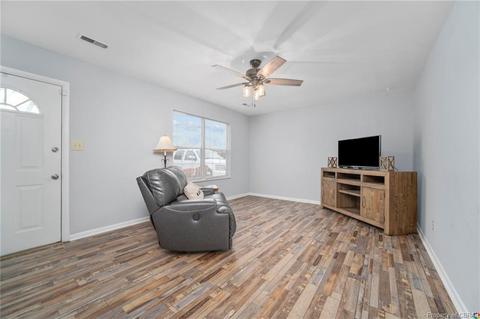 1893 Gloucester Point Dr, Gloucester Point, VA 23062 photo 6