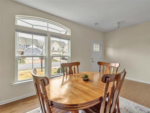 9565 Thornecrest Dr, Mechanicsville, VA 23116 photo 6