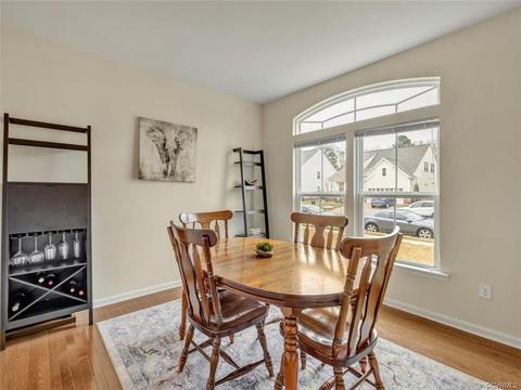 9565 Thornecrest Dr, Mechanicsville, VA 23116 photo 4