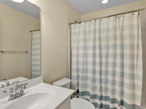 9565 Thornecrest Dr, Mechanicsville, VA 23116 photo 17
