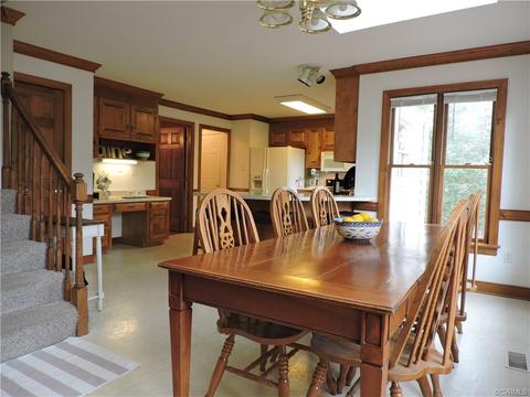 6408 Walnut Bend Dr, Midlothian, VA 23112 photo 5