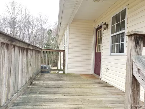 111 Richardson Rd, Hustle, VA 22476 photo 23