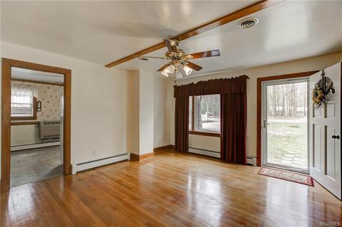 1638 Buckner Rd, Bumpass, VA 23024 photo 2