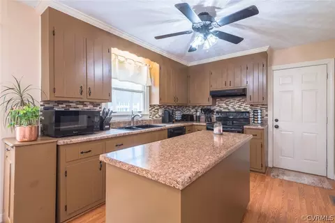 3909 Paces Ferry Rd, Chester, VA 23831 photo 17