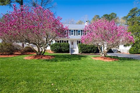 7912 Nashua Dr, Midlothian, VA 23112 photo 2