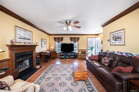 7912 Nashua Dr, Midlothian, VA 23112 photo 3