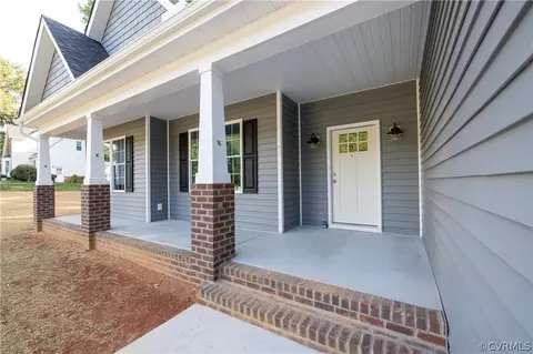 1411 E Overlook Dr, Powhatan, VA 23139 photo 2