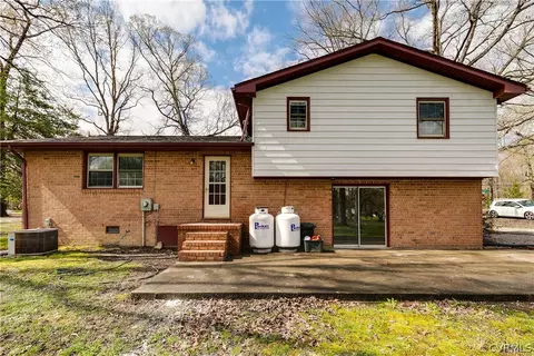 4440 Treely Rd, Chester, VA 23831 photo 7