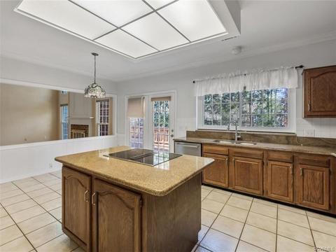 5902 Eastbluff Ct, Midlothian, VA 23112 photo 12