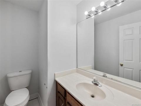 5902 Eastbluff Ct, Midlothian, VA 23112 photo 8