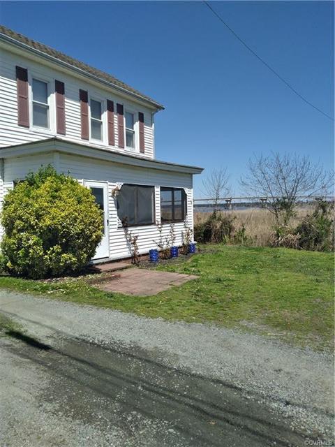 517 8th St, West Point, VA 23181 photo 2