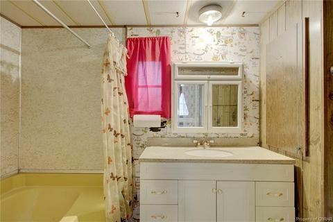8981 Rangtang Rd, Gloucester, VA 23061 photo 11