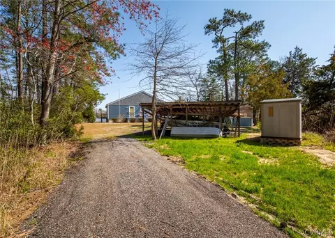 6433 Holly Trl, Gloucester, VA 23061 photo 10