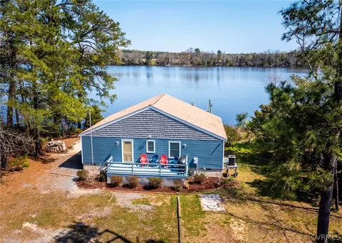 6433 Holly Trl, Gloucester, VA 23061 photo 12