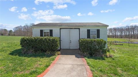 2032 Willow Brook Rd, Bumpass, VA 23024 photo 8