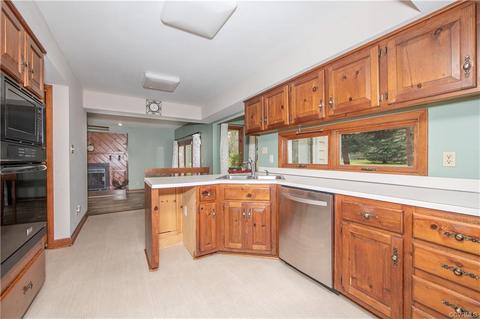 13518 Queensgate Rd, Midlothian, VA 23114 photo 8