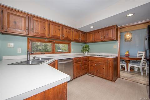 13518 Queensgate Rd, Midlothian, VA 23114 photo 9