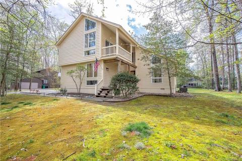 13518 Queensgate Rd, Midlothian, VA 23114 photo 1