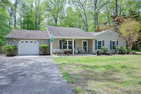 4398 Teal Cir, Gloucester, VA 23061 photo 1