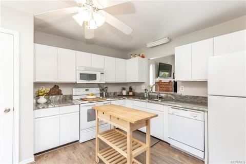 5602 Chatmoss Rd, Midlothian, VA 23112 photo 9