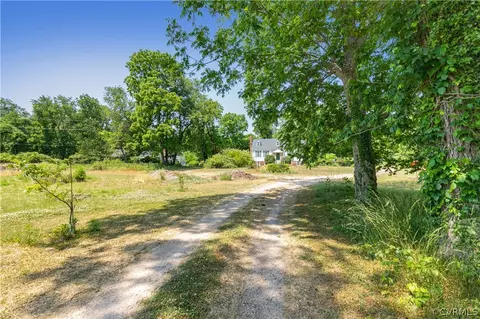7351 Mcclellan Rd, Mechanicsville, VA 23111 photo 3