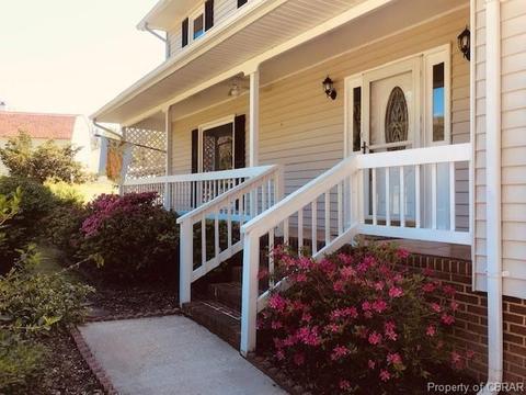 5430 Jonquil Ln, Gloucester, VA 23061 photo 4