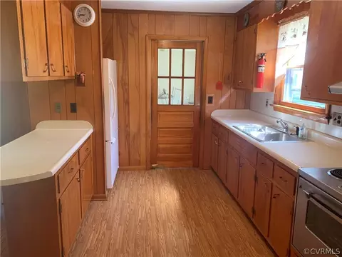 4012 Treely Rd, Chester, VA 23831 photo 10