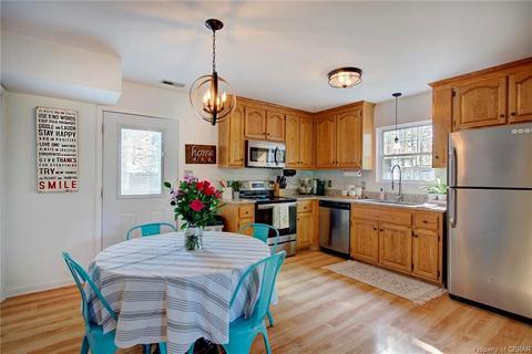 7322 Edgehill St, Gloucester, VA 23061 photo 4