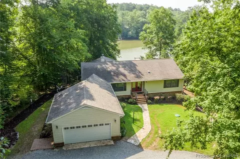 279 Peake Rd, Weems, VA 22576 photo 48