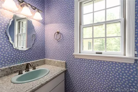 279 Peake Rd, Weems, VA 22576 photo 15