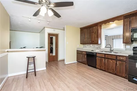 11420 Elshur Rd, Midlothian, VA 23112 photo 8