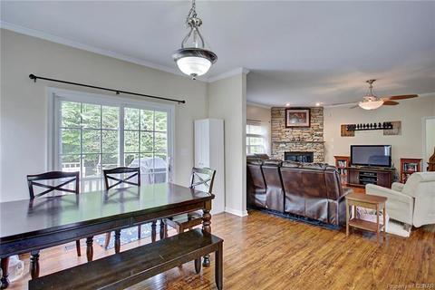 6182 Ruth Dr, Gloucester, VA 23061 photo 9
