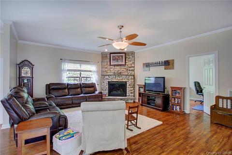 6182 Ruth Dr, Gloucester, VA 23061 photo 12