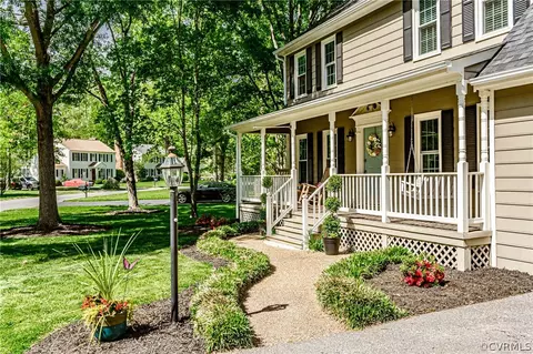 2501 Tanglebrook Rd, Midlothian, VA 23112 photo 3
