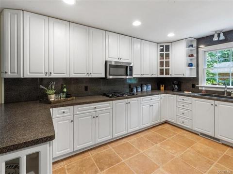 3921 Darby Dr, Midlothian, VA 23113 photo 12