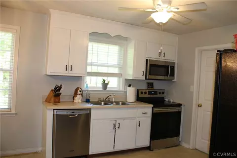 12222 Spiceley Rd, Ford, VA 23850 photo 16