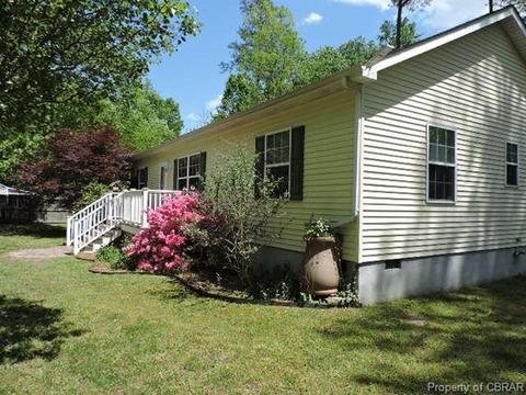 7593 Walnut Rd, Gloucester, VA 23061 photo 3