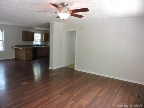 7593 Walnut Rd, Gloucester, VA 23061 photo 6