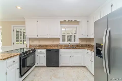 14231 Netherfield Dr, Midlothian, VA 23113 photo 12